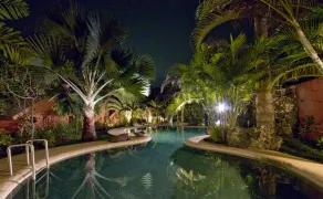 Sunset Bungalows Resort - Image 4