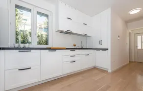 Nice Home in Milna With 4 Bedrooms, Outdoor Swimming Pool and Heated Swimming Pool - Image 4