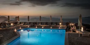 Amazing View Finikia Oia Villa - Image 2