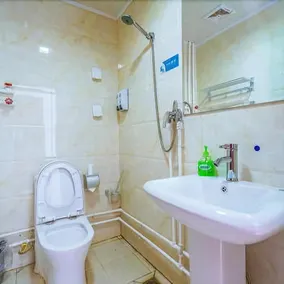Yijie Holiday Chain Hotel - Image 2