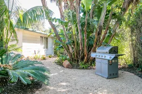 4BR 2 5BA Montecito Luxury Home Pool Sleeps 8 by RedAwning - Image 4