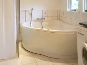 Luxurious Holiday Home in Hovedstaden With Hot Tub - Image 3