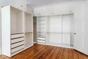West Village 5BR Townhome & Private Yard - Image 2