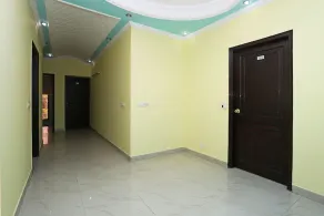 OYO 1242 near MG Road - Image 4
