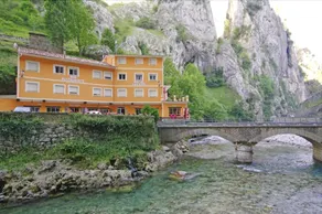 Hostal Poncebos - Image 3
