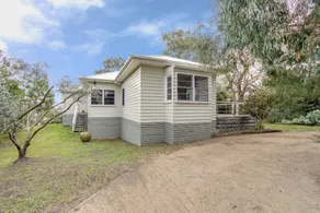 Windward Beach House - Beste Lage in Metung mit großartigem Seeblick - Image 4