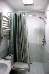 Great Wall Studio Apartments - Image 5