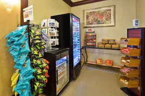 Holiday Inn Hotel & Suites Nashua - Image 4