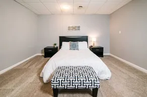Loft North Shore Apartment Pool Table - Image 3