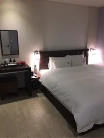 Hotel Bingo - Image 2