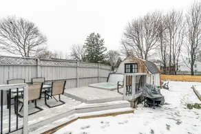 3BR House with Hot Tub by Simply Comfort - Image 5