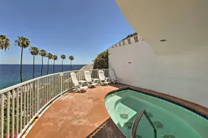 Oceanfront Penthouse suite wpanoramic views - Image 3