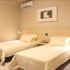 Hanting Longyan Wanda Plaza Hotel - Image 4