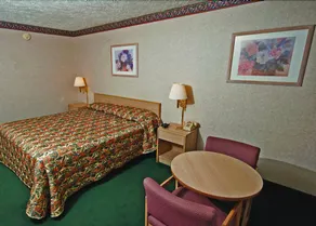 Treasure Town Inn - Image 2