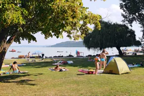 Happy Camp mobile homes in BalatonTourist Fured Camping & Bungalows - Image 5