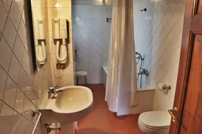 Il Borgo di Villa Bossi Pucci - Image 3