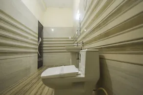 Hotel Grand Hills By OYO Rooms - Image 2