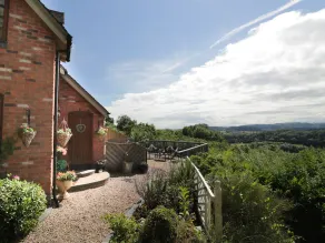 Hillview Cottage - Image 5