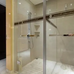 Huaihua Peninsula International Hotel - Image 3