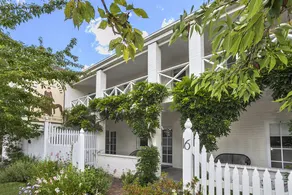 Lake Daylesford Apartments 4 - Image 5