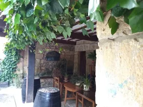 La Casa Del Castillo - Image 5