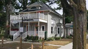 Devils Lake Inn - Image 3