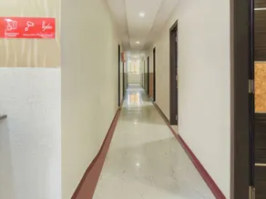 Hotel Jay Radhe by OYO Rooms - Image 5