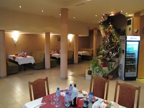 Paris Hotel - Image 5