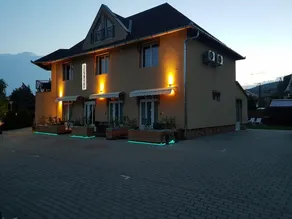 Sunrise Apartmanház - Image 5