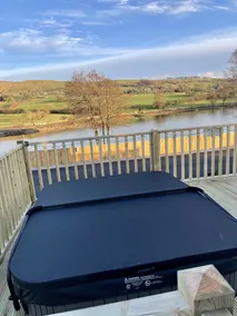 Brand New 2022 Stunning 2-bed Lodge With hot tub - Image 4