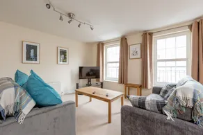 404 Dalry Gait Apartment 2 - Image 2
