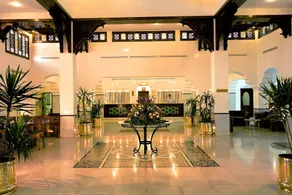 Domina Oasis Hotel & Resort - Image 2