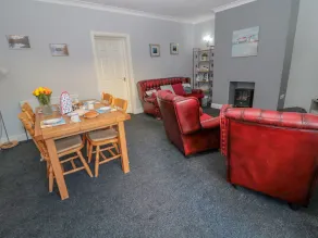 Ambler's Rest Apartment - Image 2