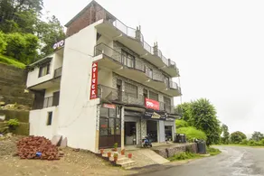 Royal Residency Hotel - Image 3