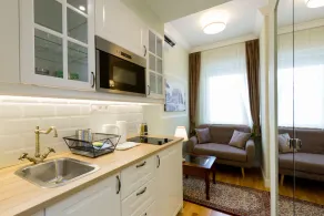 Roland Apartments - Image 5
