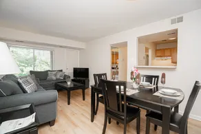 SoBe 7th Street Apartments - Image 5