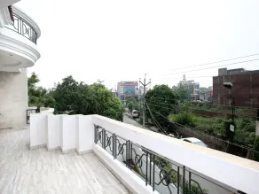 The Corner House By OYO Rooms - Image 5