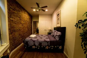 Renovated 2 BR Central Park - Image 4