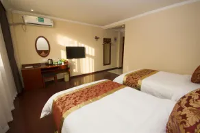 GreenTree Inn Jiangsu Huaian Bus Station North Huaihai Road Business Hotel - Image 2