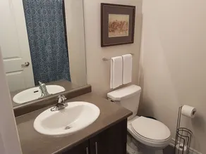 Private Waterview Town House - Image 5