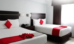 Real Avenida Hotel - Image 2