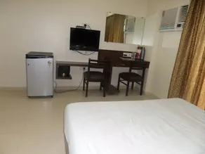 Hotel Risshi Residency - Image 4