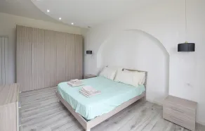 Amazing Apartment in Isca Marina With Wifi and 3 Bedrooms - Image 2