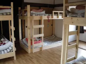 Emina Backpackers Hostel - Image 2