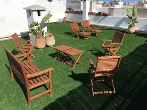 Luxurious Apartment with Private Garden - Image 3