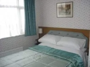 Aveland House - Image 5