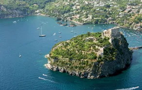 Stunning Home in Sant'angelo With Wifi and 2 Bedrooms - Image 5