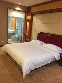 GLORIA PLAZA HOTEL HANGTOU - Image 5