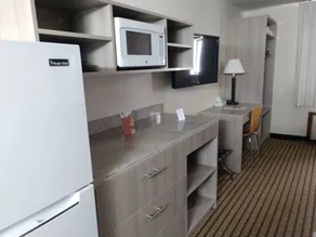 Country Hearth Inn Maryville - Image 3