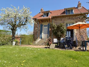 Unique holiday home in Saint-Honoré-les-Bains - Image 3